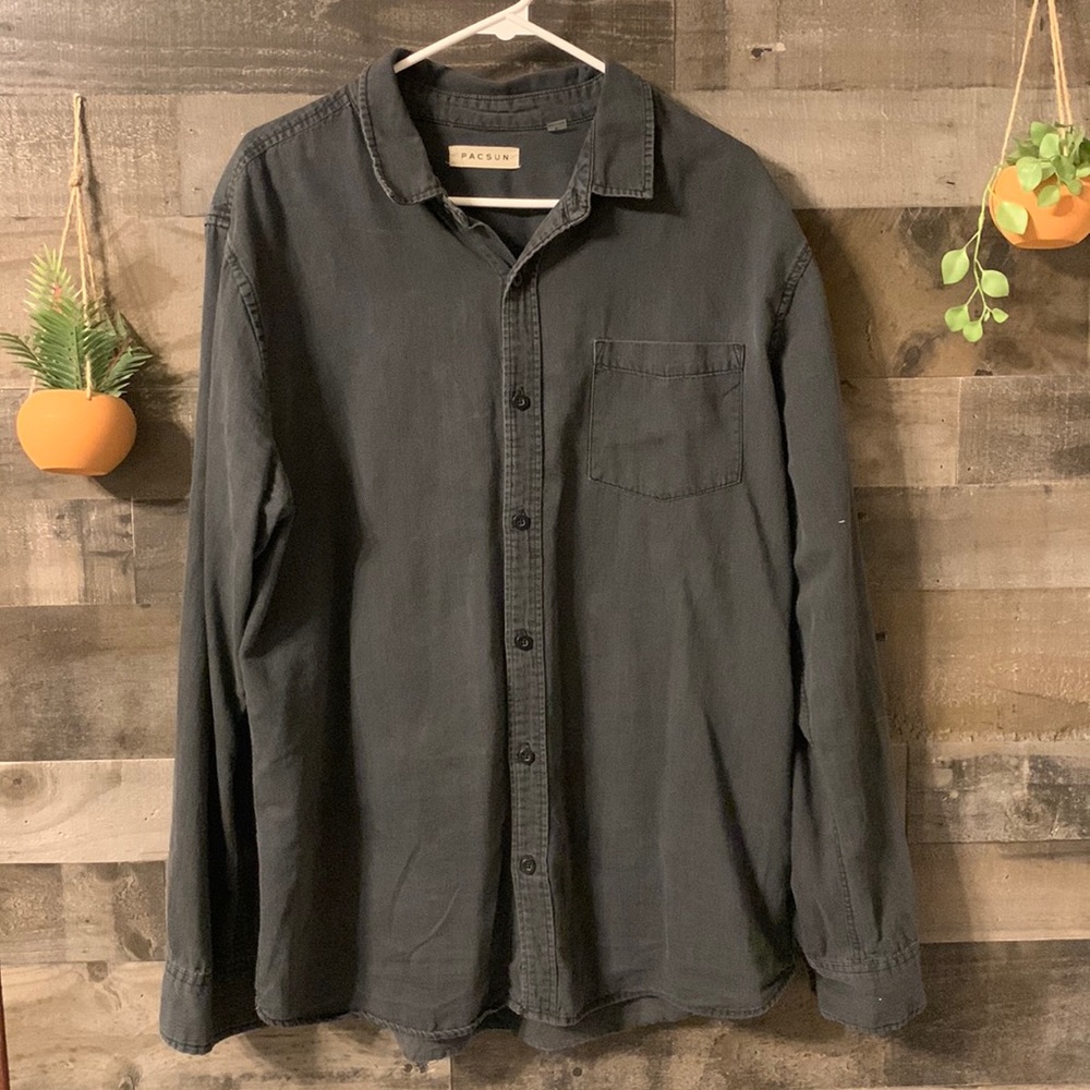 Long sleeve pacsun button up good condition